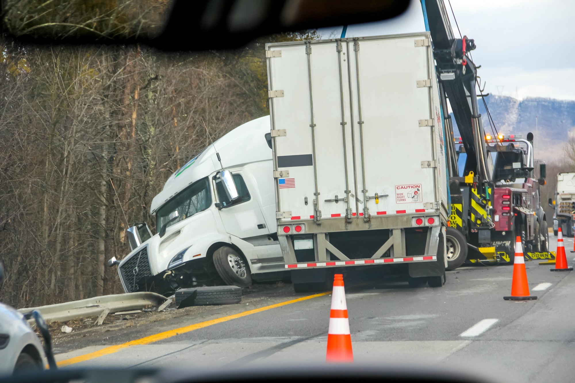 The indiscretion of truck drivers in interstates are the most common cause of fatal accidents in USA